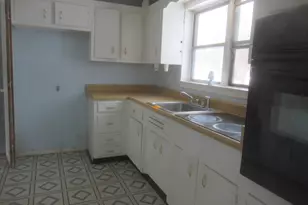 10 Lori St, Poughkeepsie, NY 12603 - Photo 7