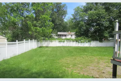 10 Lori Street, Poughkeepsie, NY 12603 - Photo 3