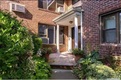 1213 E Broadway #B12, Hewlett, NY 11557 - Photo 5