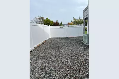 65 Gateway Drive, Copiague, NY 11726 - Photo 19