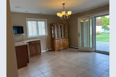 65 Gateway Drive, Copiague, NY 11726 - Photo 9