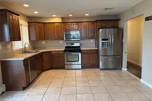 65 Gateway Dr, Copiague, NY 11726 - Photo 7