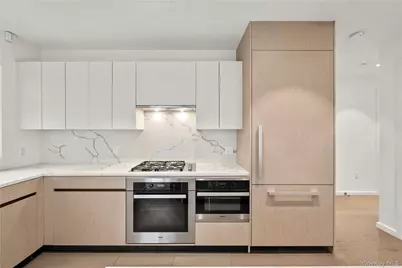 13327 39th Avenue #3H, Flushing, NY 11354 - Photo 5