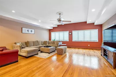 69 Churchill Lane, Smithtown, NY 11787 - Photo 7