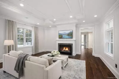 161 Seaman Neck Road, Dix Hills, NY 11746 - Photo 9