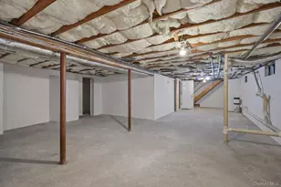 161 Seaman Neck Rd, Dix Hills, NY 11746 - Photo 45