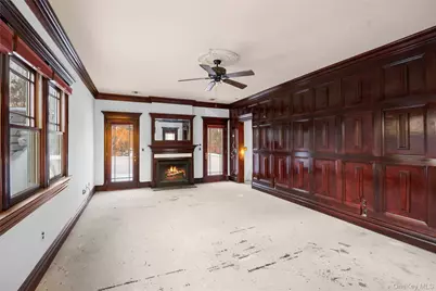 161 Seaman Neck Road, Dix Hills, NY 11746 - Photo 17