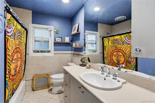 16 Newmarket Rd, Syosset, NY 11791 - Photo 17