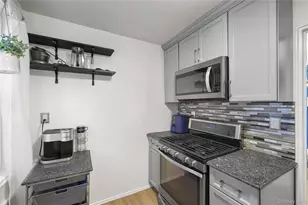 98 Dehaven Dr, Yonkers, NY 10703 - Photo 15