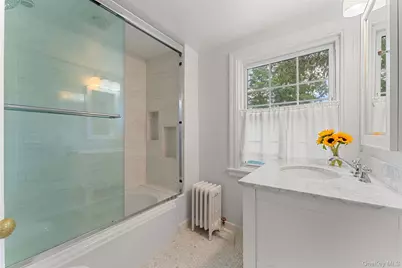 41 Garden Avenue, Bronxville, NY 10708 - Photo 15