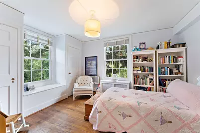 41 Garden Avenue, Bronxville, NY 10708 - Photo 9