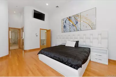 15920 82nd Street, Howard Beach, NY 11414 - Photo 17