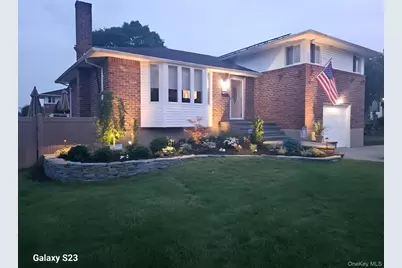 129 Stephen Street, Levittown, NY 11756 - Photo 1