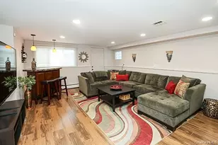 129 Stephen St, Levittown, NY 11756 - Photo 21