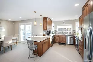 129 Stephen St, Levittown, NY 11756 - Photo 11