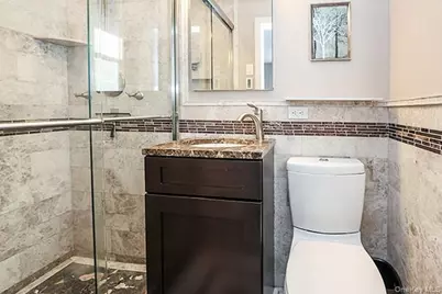 129 Stephen Street, Levittown, NY 11756 - Photo 17