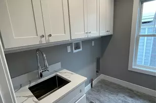 477 Andrews Rd, Mineola, NY 11501 - Photo 19