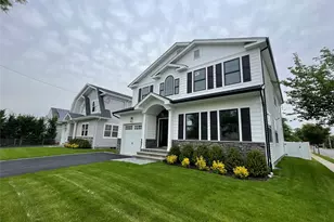 477 Andrews Rd, Mineola, NY 11501 - Photo 3