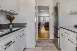 198-18 Pompeii Ave, Hollis, NY 11423 - Photo 3