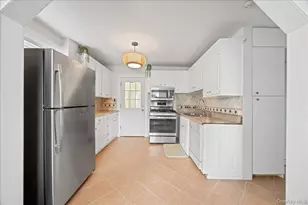 629 Hillside Ave, Mamaroneck, NY 10543 - Photo 9