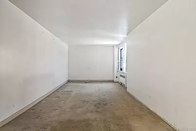 25-34 Union Street #5G, Flushing, NY 11354 - Photo 5