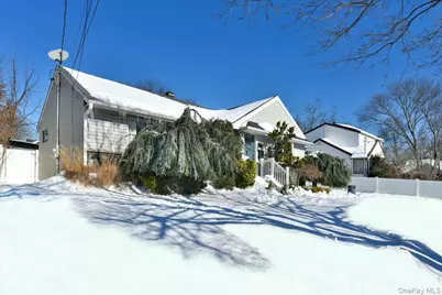 1721 Michael William Road, Merrick, NY 11566 - Photo 3
