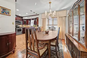 95 Rhodes Ave, Hempstead, NY 11550 - Photo 11