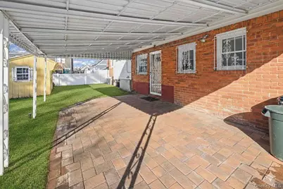 95 Rhodes Avenue, Hempstead, NY 11550 - Photo 5