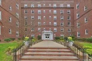 175-06 Devonshire Rd, Jamaica, NY 11432 - Photo 17