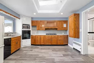 61 Dartmouth St, Williston Park, NY 11596 - Photo 7