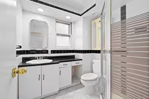 61 Dartmouth St, Williston Park, NY 11596 - Photo 13