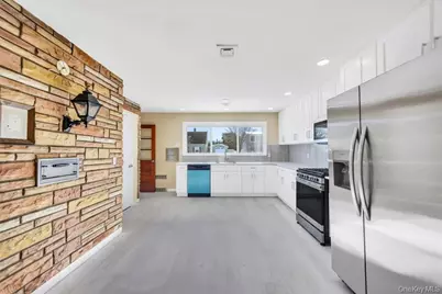 21 Clay Lane, Levittown, NY 11756 - Photo 7