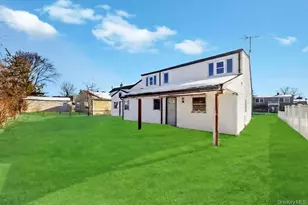 21 Clay Ln, Levittown, NY 11756 - Photo 37