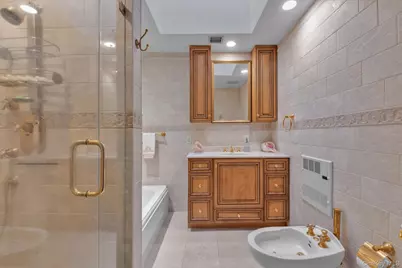 100 Baker Court #113, Island Park, NY 11558 - Photo 13