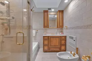 100 Baker Ct, Island Park, NY 11558 - Photo 13