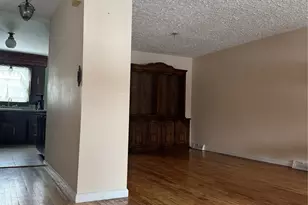 15-43 144th St, Whitestone, NY 11357 - Photo 3