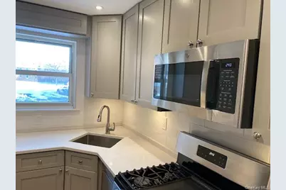 260-29 73rd Avenue #1st fl, Glen Oaks, NY 11004 - Photo 5