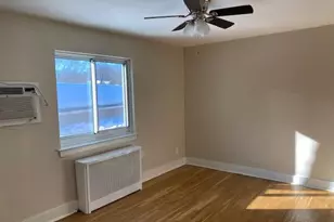 260-29 73rd Ave, Glen Oaks, NY 11004 - Photo 9