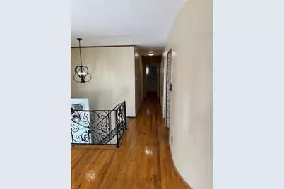 192 E 5th Street, Deer Park, NY 11729 - Photo 3