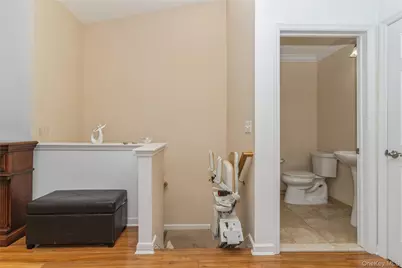 218 Willow Lane, Valley Stream, NY 11580 - Photo 11