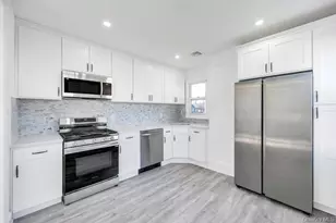 297 E Columbia St, Hempstead, NY 11550 - Photo 13