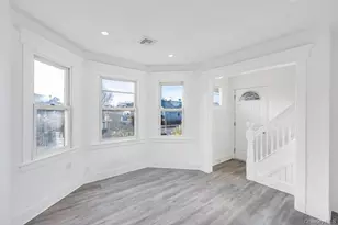 297 E Columbia St, Hempstead, NY 11550 - Photo 7