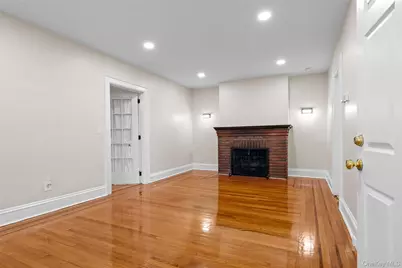 78 Violet Avenue #First Floor With 2 Bdrms, Floral Park, NY 11001 - Photo 5