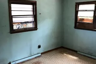 18 Joyce Dr, Riverhead, NY 11901 - Photo 17