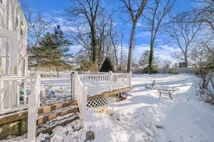 21 Valleywood Dr, Huntington Station, NY 11746 - Photo 13