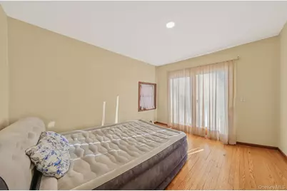 21 Valleywood Drive, Huntington Station, NY 11746 - Photo 21