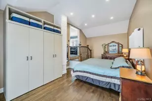 460 Roquette Ave, Floral Park, NY 11001 - Photo 21