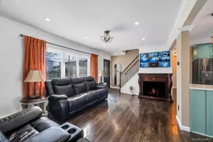 460 Roquette Ave, Floral Park, NY 11001 - Photo 7