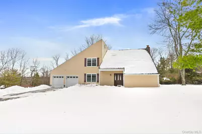 1325 Quarry Drive, Mohegan Lake, NY 10547 - Photo 43