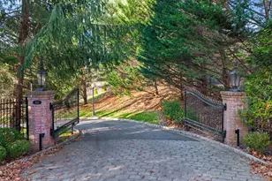 660 Chicken Valley Rd, Locust Valley, NY 11560 - Photo 3